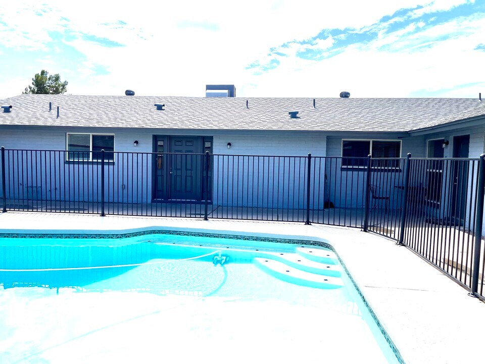 42 W 6th Pl in Mesa, AZ - Building Photo