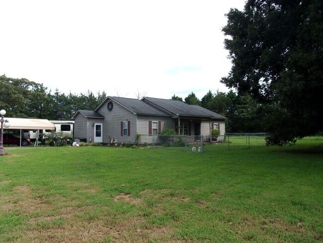 property at 307 Farmwood Ln