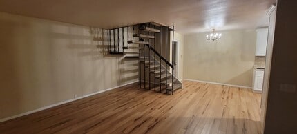 9604 Caminito del Feliz in San Diego, CA - Building Photo - Building Photo