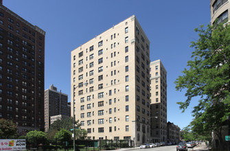 Parkshore Apartments in Chicago, IL - Foto de edificio - Building Photo