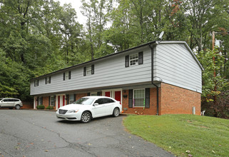 Forest Glenn Townhomes in Belmont, NC - Foto de edificio - Building Photo