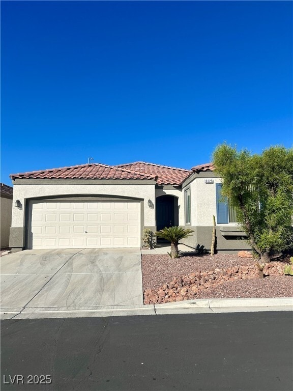 8325 Aspen Village St in Las Vegas, NV - Building Photo - Building Photo