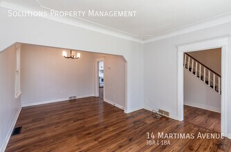14 Martimas Ave in Hamilton, ON - Building Photo - Building Photo