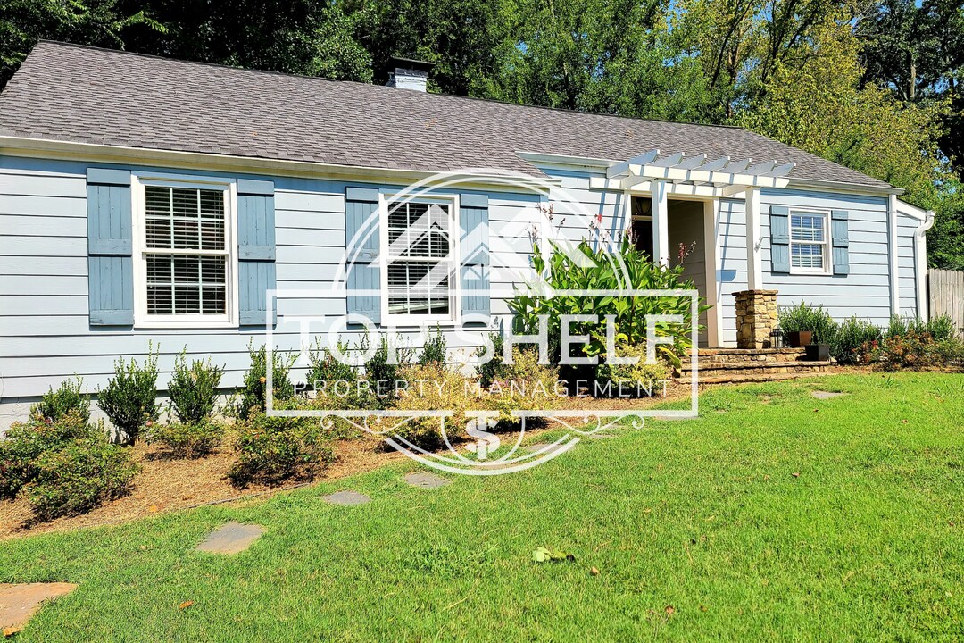 2310 Melante Dr NE in Atlanta, GA - Building Photo