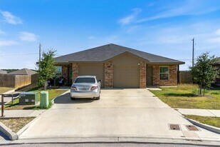 1106 Barbara Jordan St in Killeen, TX - Building Photo