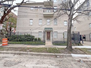 2201 Austin St in Houston, TX - Building Photo - Building Photo