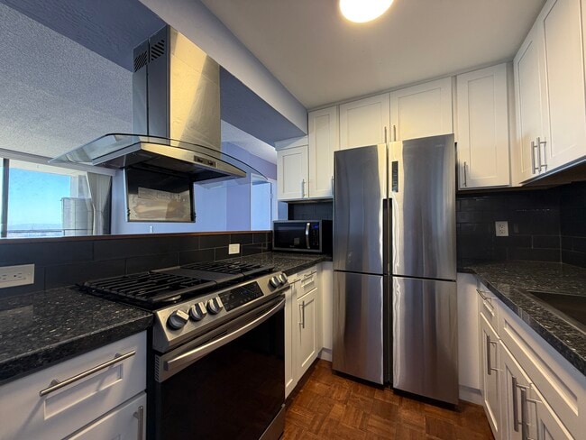 property at 801 Franklin St