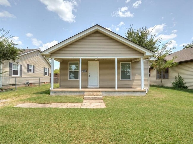 property at 1823 N Louisa Ave