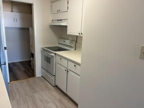 2419 Greendale Dr in South San Francisco, CA - Building Photo - Building Photo