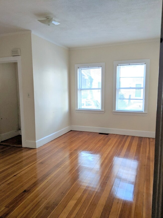 25 Knapp St, Unit 1