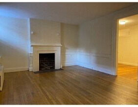 52 River St, Unit B in Boston, MA - Foto de edificio - Building Photo