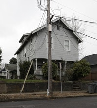 Franklin Street Apartments in Vancouver, WA - Building Photo - Building Photo