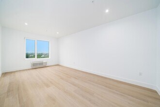 3309 Liberty Ave, Unit 502 in North Bergen, NJ - Building Photo - Building Photo