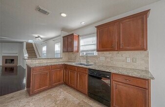 10819 Waterfern Ct in Houston, TX - Building Photo - Building Photo