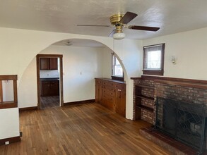 2121 Coal Pl SE in Albuquerque, NM - Foto de edificio - Building Photo