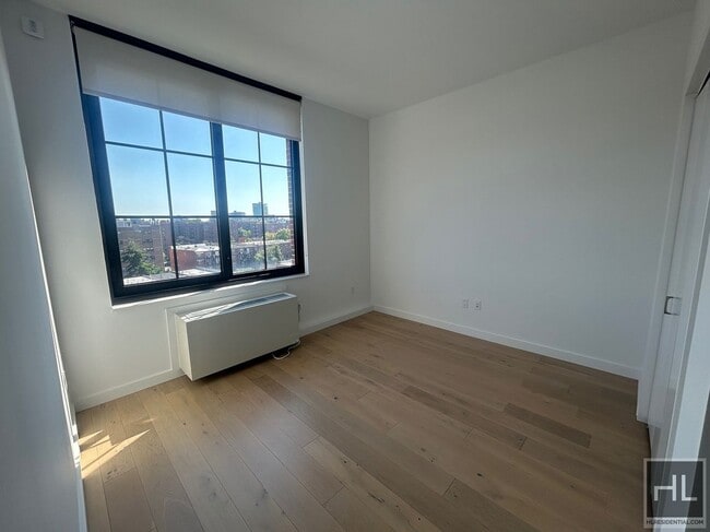 NORTHERN BOULEVARD, Unit 7W