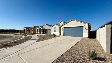 22004 N Celestial Wy in Maricopa, AZ - Building Photo - Building Photo