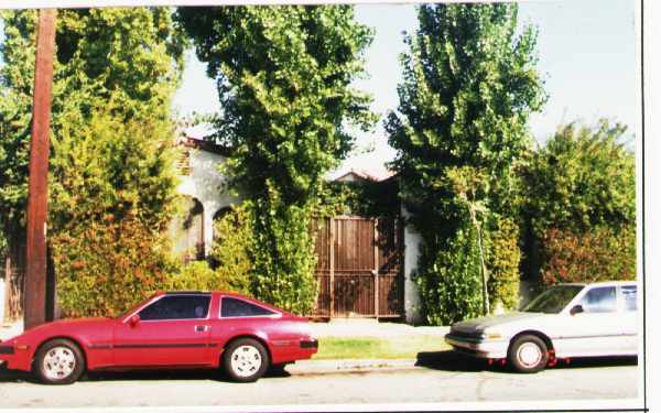 5941-5945 Willoughby Ave in Los Angeles, CA - Building Photo - Building Photo