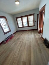 1309 S Helen St in Sioux City, IA - Building Photo - Building Photo