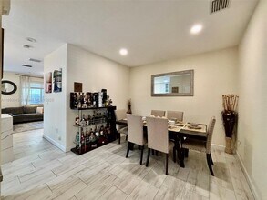 1420 SE 26th Ave in Homestead, FL - Building Photo - Building Photo