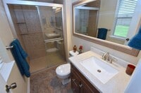 13303 Klamath Falls Dr photo'