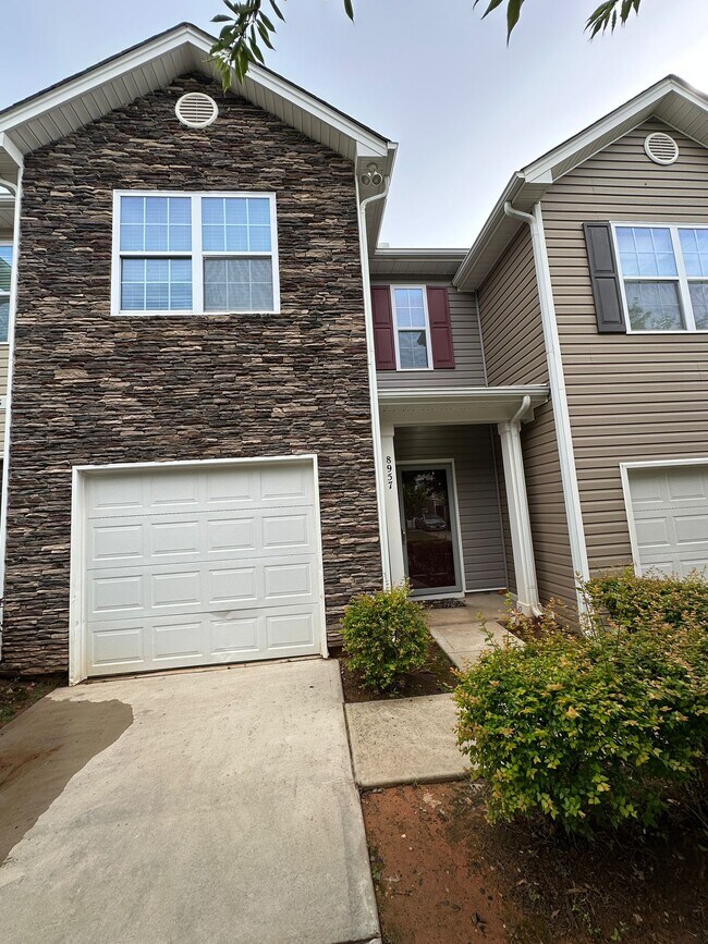 property at 8957 Bradstreet Commons Way