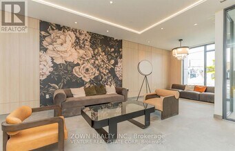 556 Marlee Ave in Toronto, ON - Building Photo - Building Photo