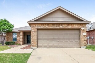 408 Lead Creek Dr in Fort Worth, TX - Building Photo