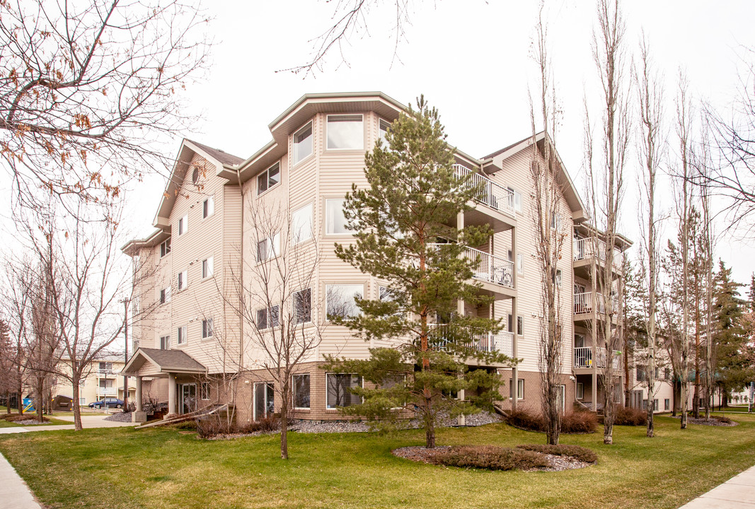 River City 1 Condominiums in Edmonton, AB - Building Photo