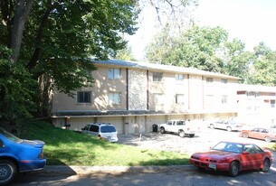 5902 S 14th St Apartamentos