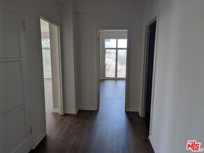 634 S Gramercy Pl in Los Angeles, CA - Building Photo - Building Photo