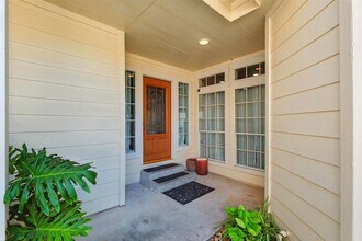 10222 Thornmont Ln in Houston, TX - Building Photo - Building Photo