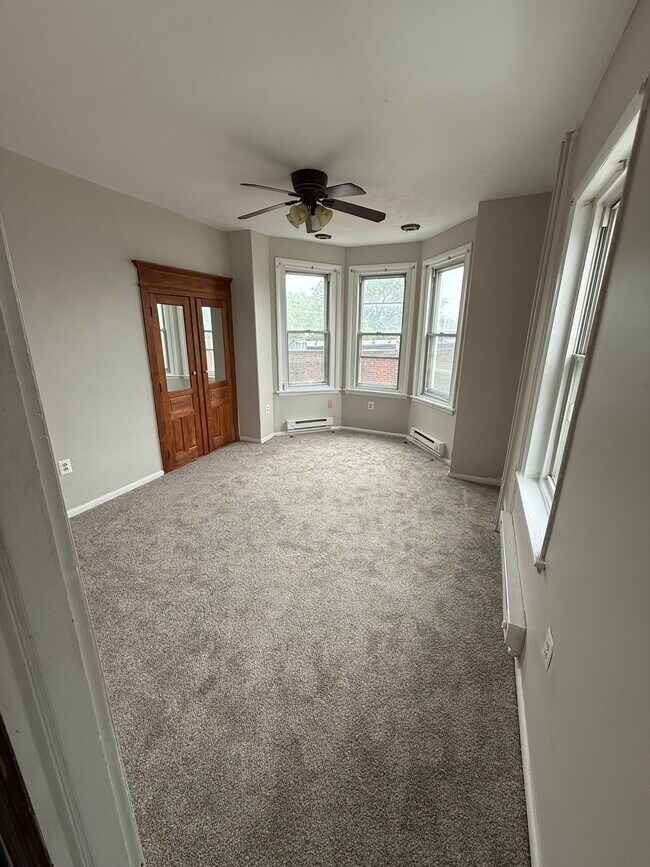 4541 Pulaski ave, Unit 2B in Philadelphia, PA - Building Photo - Building Photo
