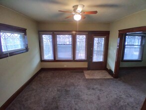 7130 Clement Ave-Unit -Down in Cleveland, OH - Building Photo - Building Photo