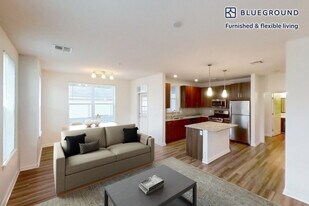 60 Robert Dr in Easton, MA - Building Photo