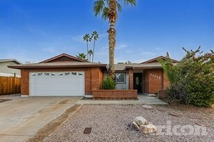 11219 N 51st Dr in Glendale, AZ - Building Photo