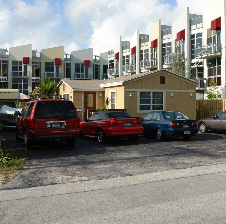 720 SE 12th St in Fort Lauderdale, FL - Building Photo