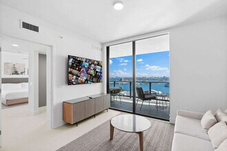159 NE 6th St in Miami, FL - Building Photo - Building Photo