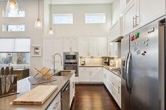 7005 Boyle Dr in Austin, TX - Building Photo - Building Photo