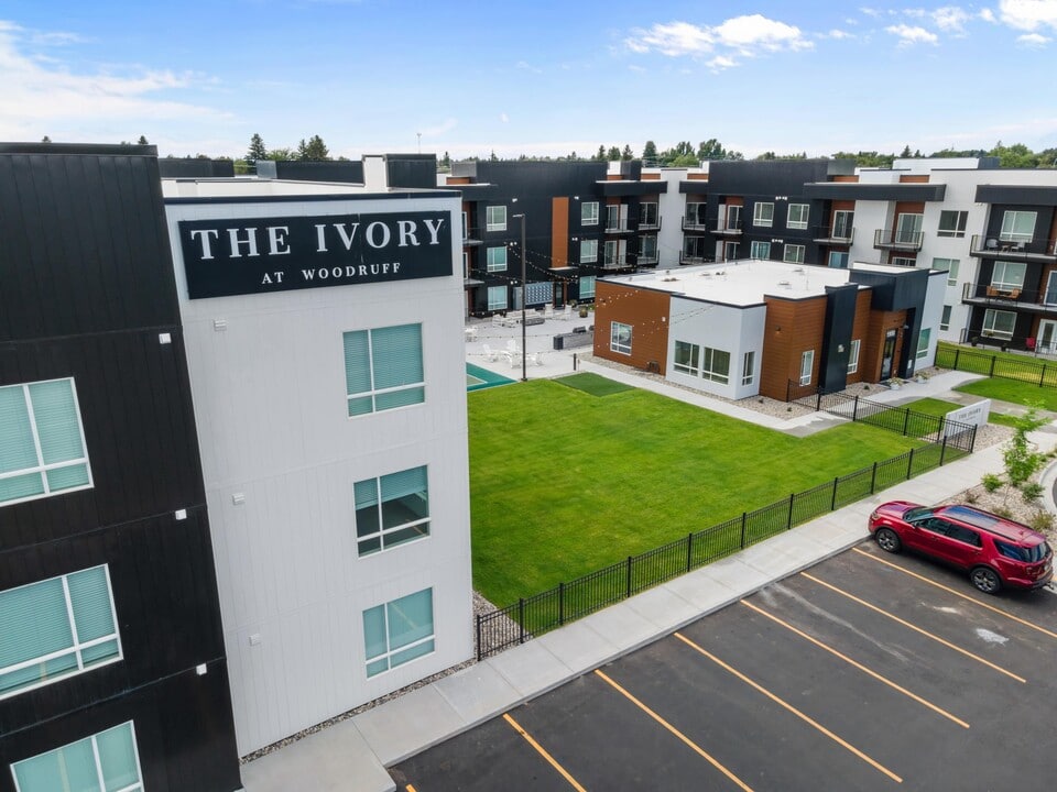 The Ivory at Woodruff in Idaho Falls, ID - Foto de edificio