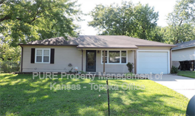 property at 3413 SW Clare Ave