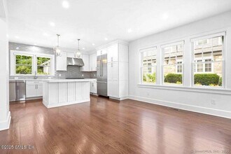 2 Sound View Terrace in Greenwich, CT - Building Photo - Building Photo