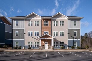 95 Maple Grove Ln in Brevard, NC - Building Photo