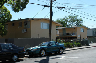 Virginia Lane Flats in Concord, CA - Building Photo - Building Photo