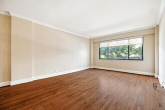 1400 Hermann Dr in Houston, TX - Foto de edificio - Building Photo