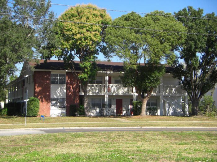 3649 30th Ave N in St. Petersburg, FL - Foto de edificio
