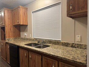 611 Moseley St in Lake Dallas, TX - Building Photo - Building Photo