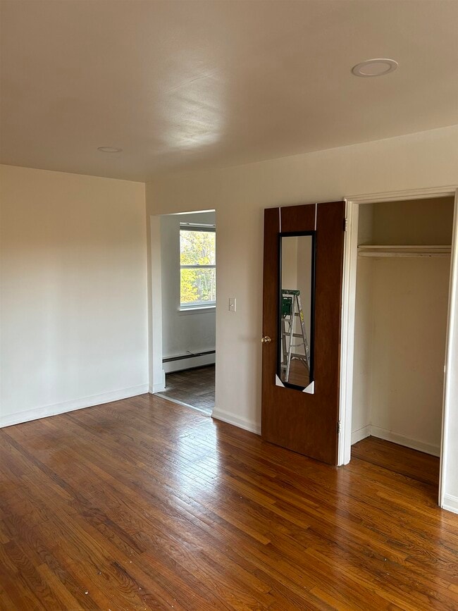 513-515 Grand Ave in Englewood, NJ - Building Photo - Building Photo