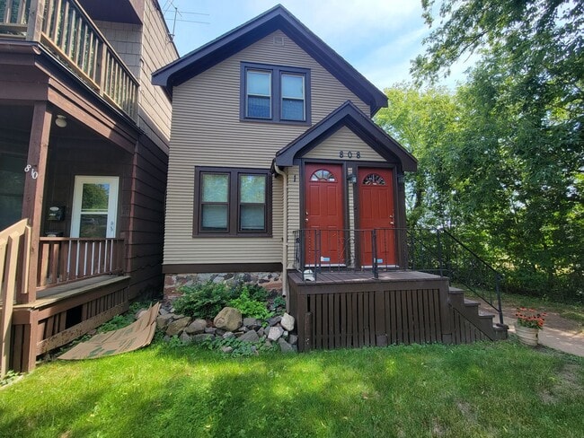 property at 808 E 3rd St