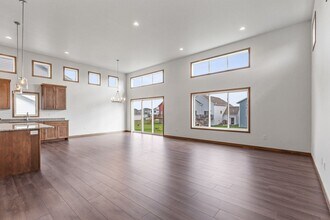 2714 10th St W in West Fargo, ND - Building Photo - Building Photo